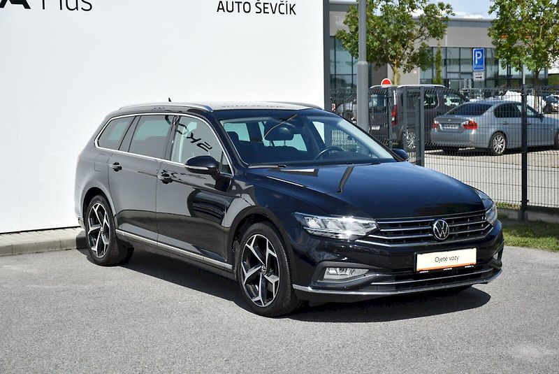 Volkswagen Passat (2021) COMBI ELEGANCE 1.5 TSI 110 kW - fotka 8 z 32