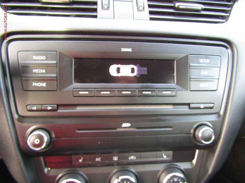 Škoda Octavia (2013) 1.4 TSi, ČR, Ambition, AC, TZ - fotka 13 z 18
