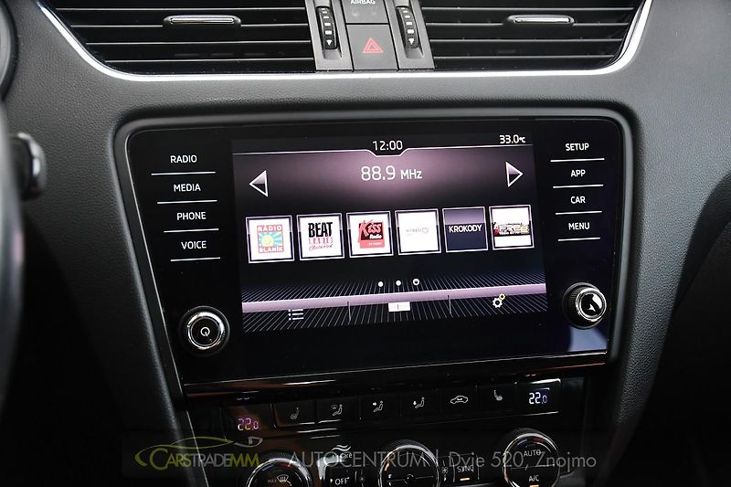 Škoda Octavia 1,6TDI STYLE ČR  - fotka 32 z 53