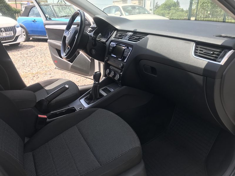 Škoda Octavia 1.6 TDI 66 ,KLIMA,TEMP.ČR,DPH - fotka 11 z 17