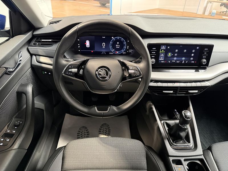Škoda Octavia 2.0 TDI 85kW Ambition Combi - fotka 4 z 14