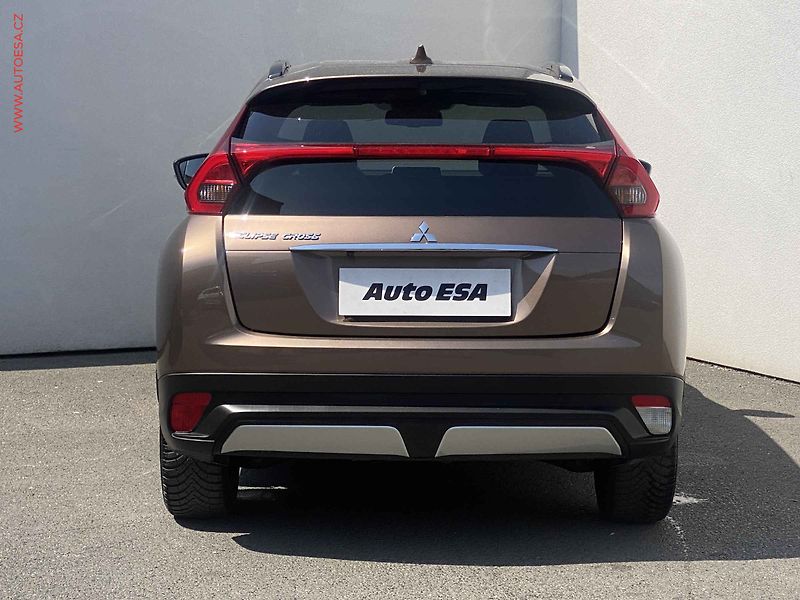 Mitsubishi Eclipse Cross (2020) 1.5 T-MIVEC, AT, LED, kamera - fotka 5 z 18