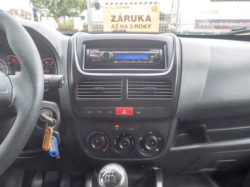 Fiat Dobló (2011) 1.4i 70KW AC – PO SERVISU - fotka 16 z 34