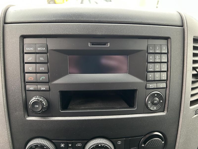 Volkswagen Crafter 2.0 TDI - fotka 11 z 21