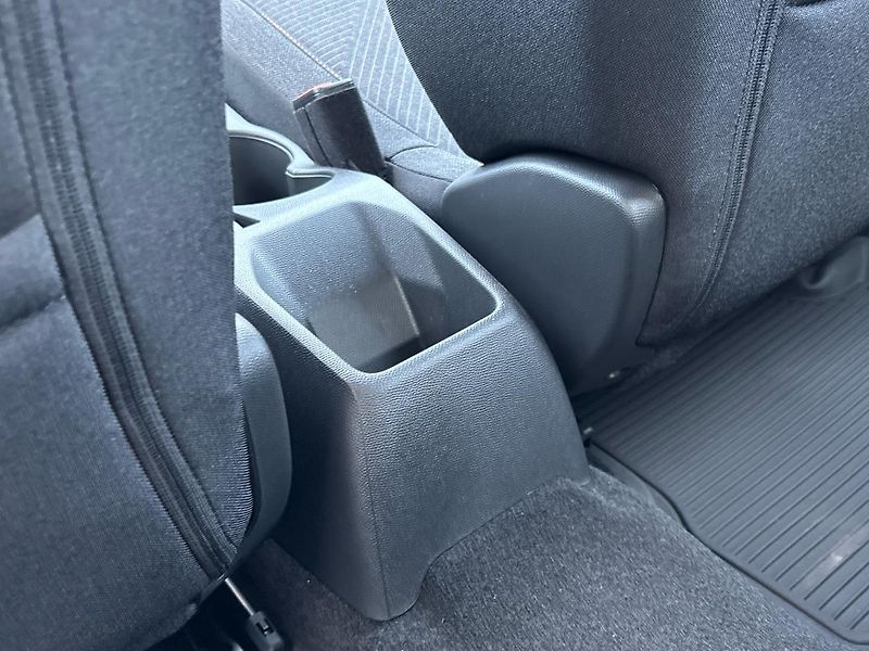 Peugeot 208 STYLE - fotka 22 z 28
