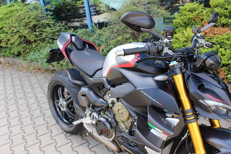 Ducati Streetfighter V4 S (2024) SP 2500 KM 2024 - fotka 2 z 12