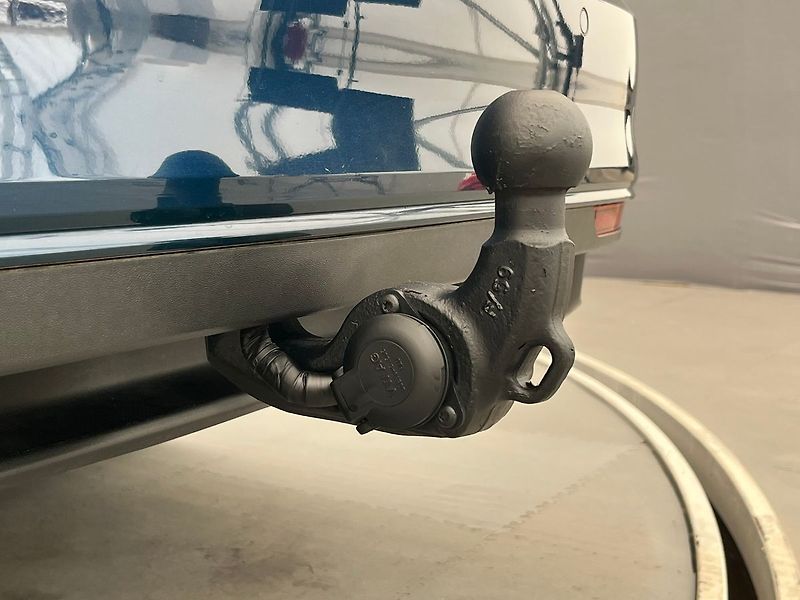 Volkswagen Passat 2.0 TDi LED SVĚTLA, rezervace - fotka 47 z 96