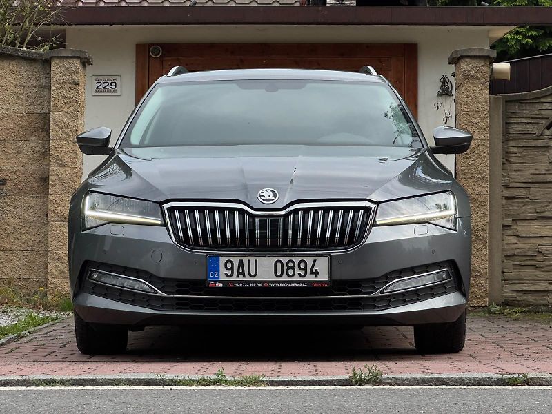 Škoda Superb 2.0 STYLE 1.MAJ ČR DPH KŮŽE - fotka 2 z 26