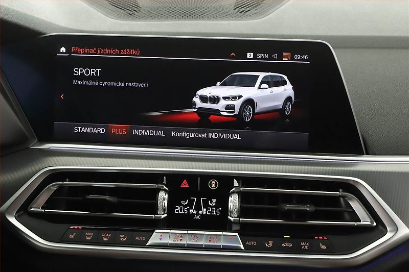 BMW X5 (2019) xDrive40i - fotka 13 z 20
