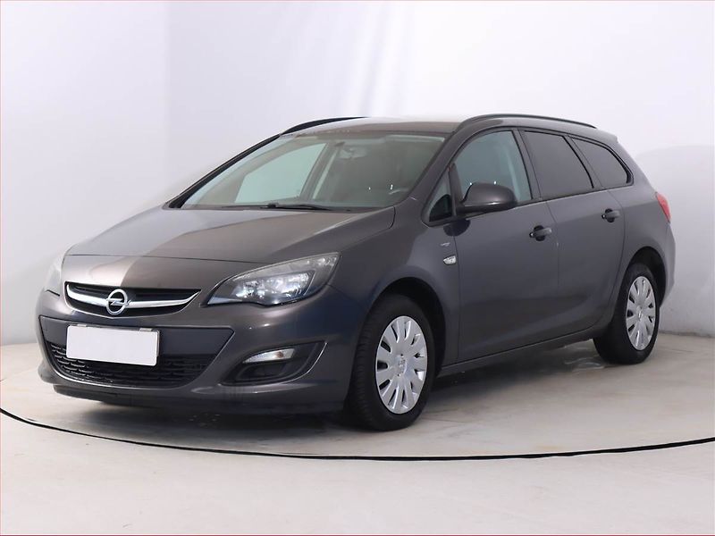 Opel Astra (2014) 1.7 CDTI, Serv.kniha, Tempomat - fotka 2 z 16