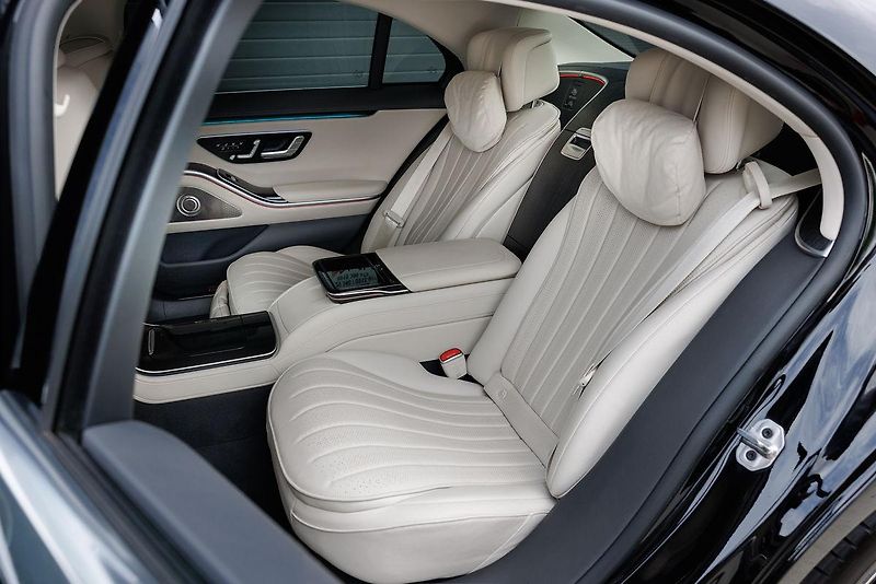 Mercedes-Benz Třídy S (2023) S 450 4Matic Long AMG Line - fotka 64 z 67