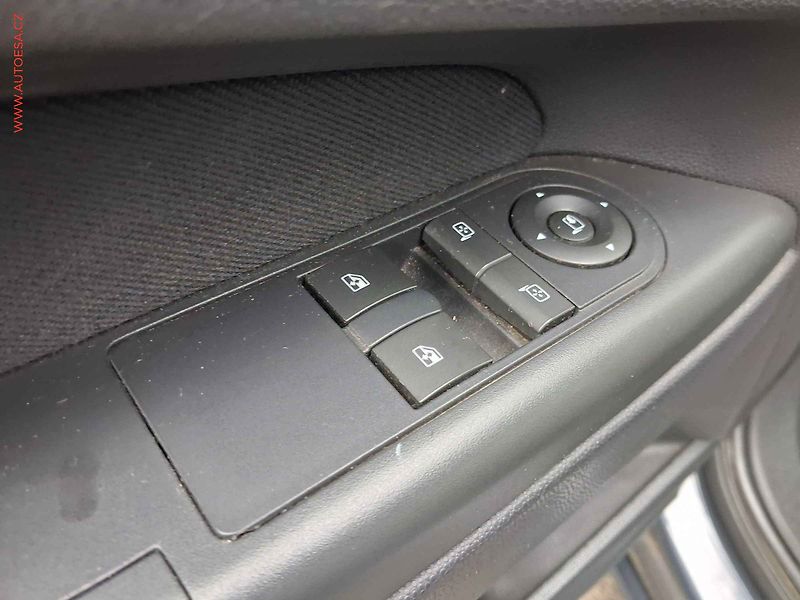 Opel Zafira (2008) 1.8i, ČR, AC - fotka 13 z 14