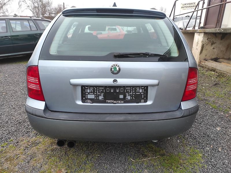 Škoda Octavia 2.0 Ambiente Combi - fotka 4 z 17