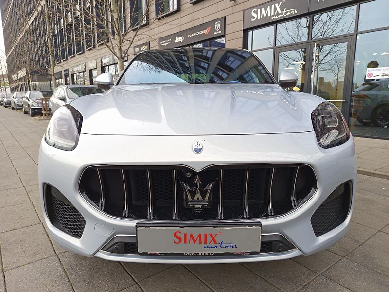 Maserati Grecale (2022) GT, hybrid, rezervováno - fotka 8 z 24