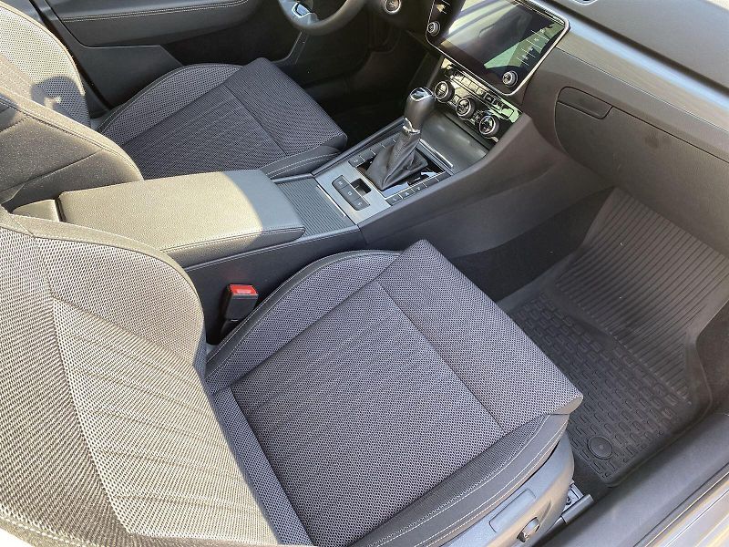 Škoda Superb (2023) Combi 2.0 TDI DSG Style - fotka 8 z 35