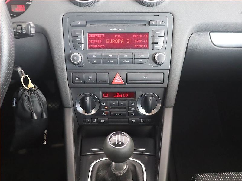 Audi A3 (2007) 2.0 TDI, levný provoz - fotka 12 z 15