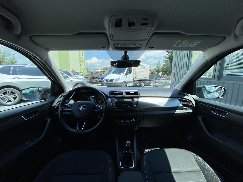 Škoda Fabia 1.2 TSI 81kW -1xMAJ.-STYLE-LED - fotka 27 z 45