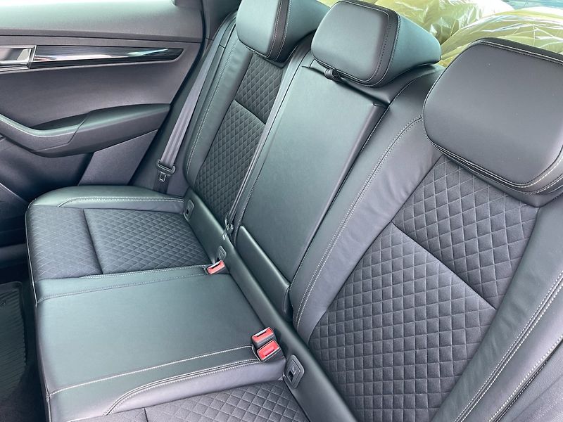 Škoda Karoq (2022) 2.0TDi Style+! Tažné! ČR+1.maj - fotka 19 z 39