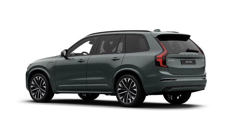 Volvo XC90 (2026) PLUS DARK T8, 360°, VZDUCH - fotka 3 z 6