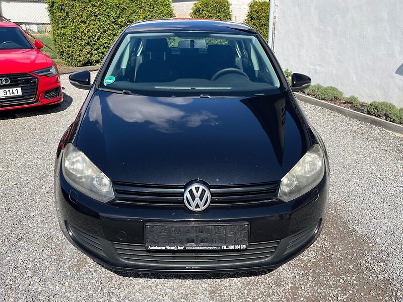 Volkswagen Golf (2009) 2.0 TDI - fotka 6 z 21