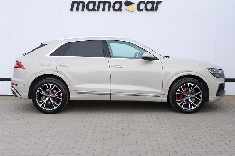 Audi Q8 55TFSi 250kW QUATTRO S-LINE ČR - fotka 8 z 31