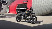 Moto Guzzi V85 Strada 105 Anniversario