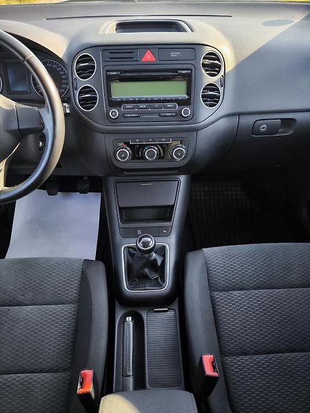 Volkswagen Golf Plus VI 1,6MPI 75kW SERVISKA 1MAJ. - fotka 31 z 55