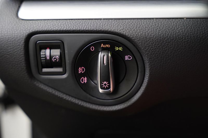 Volkswagen Sharan - fotka 13 z 24