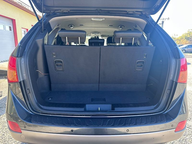 Hyundai ix55 3.0CRDi V6 4x4/7-míst/Výhřev - fotka 19 z 39