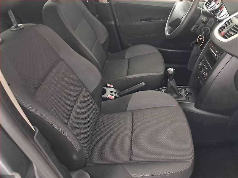 Peugeot 207 (2011) 1.6 HDi, Serv.kniha, po STK - fotka 9 z 16