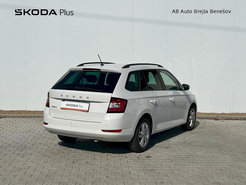 Škoda Fabia (2023) FAB COM AMB 70TSI/1.0 M5F - fotka 2 z 27