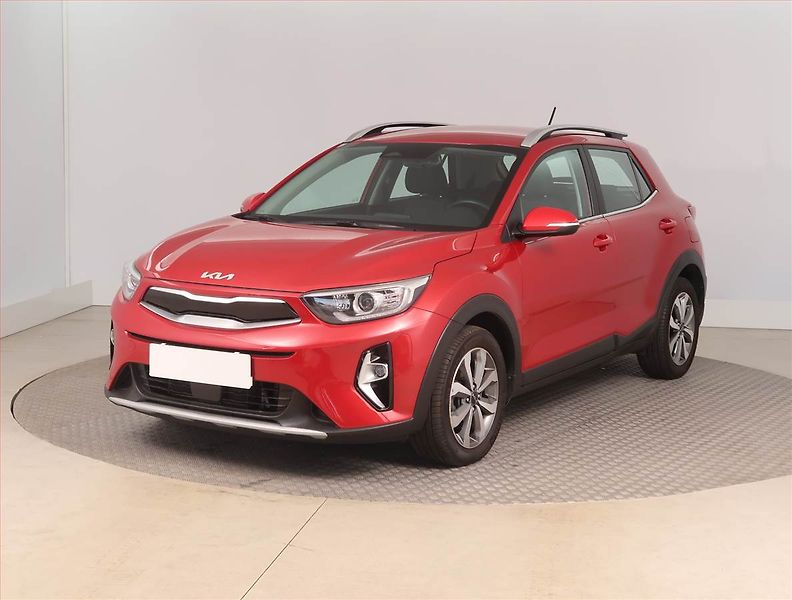 Kia Stonic (2023) 1.0 T-GDI, Serv.kniha - fotka 2 z 15