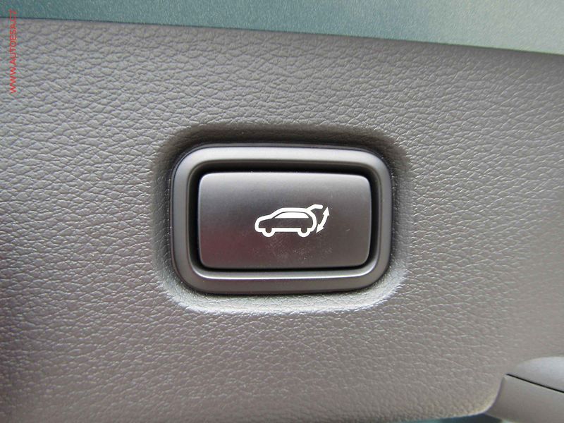 Kia Sportage (2022) 1.6 T-GDi, 1.maj,ČR, TOP - fotka 25 z 26
