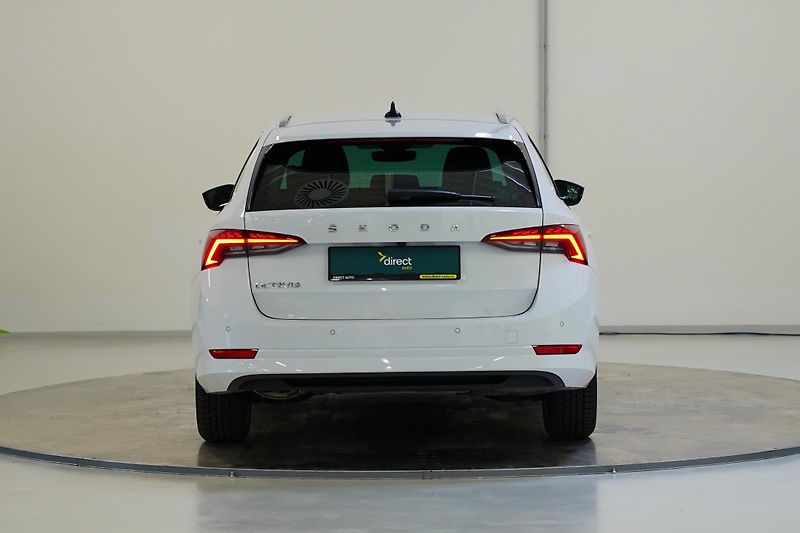 Škoda Octavia - fotka 6 z 26