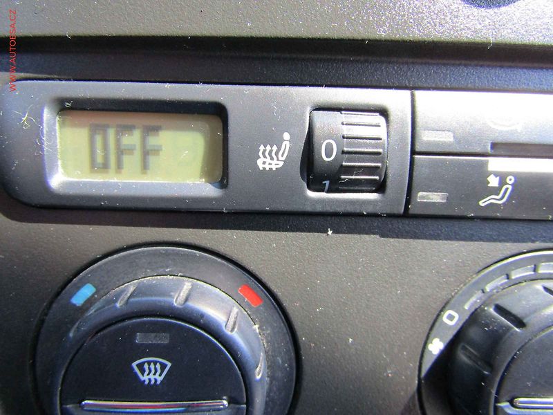 Škoda Octavia (2007) 2.0 FSi, AC - fotka 14 z 17