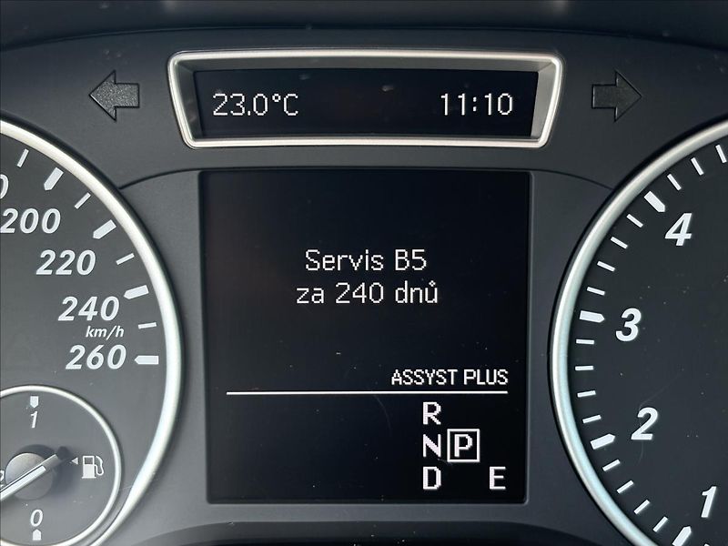 Mercedes-Benz Třídy B 1,6 200i 115kW AT,Výhřev,Kamer - fotka 22 z 37