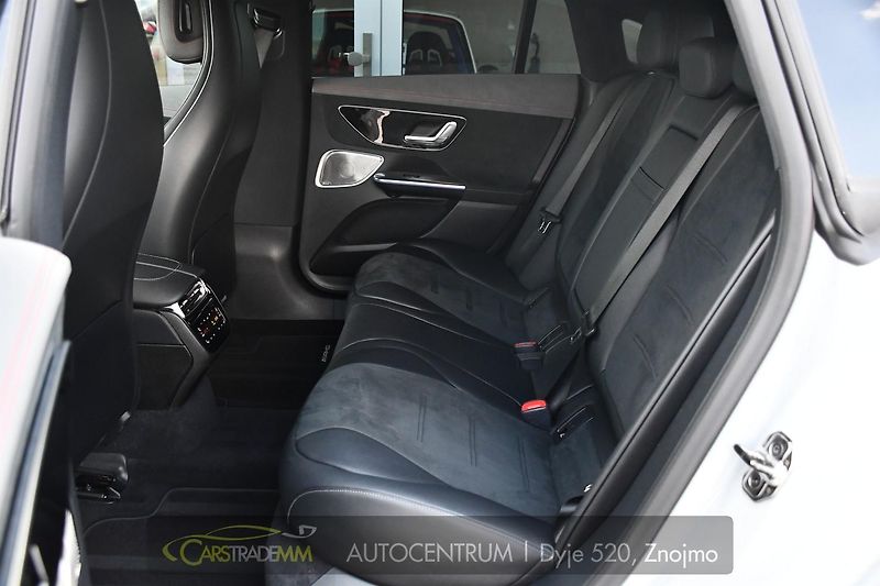 Mercedes-Benz EQE 43 AMG  - fotka 13 z 60