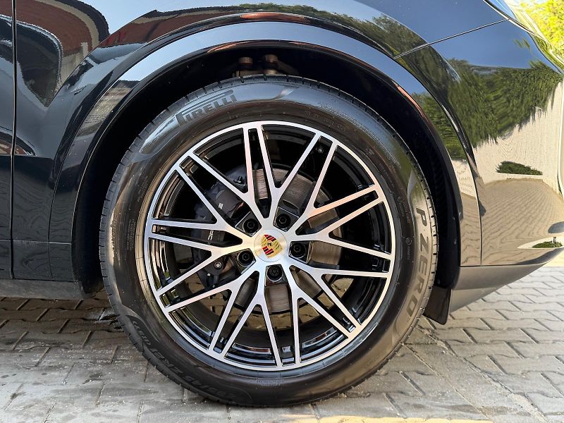 Porsche Cayenne V6-R21-PANO-NEW MODEL-LED-TAŽ. - fotka 38 z 38