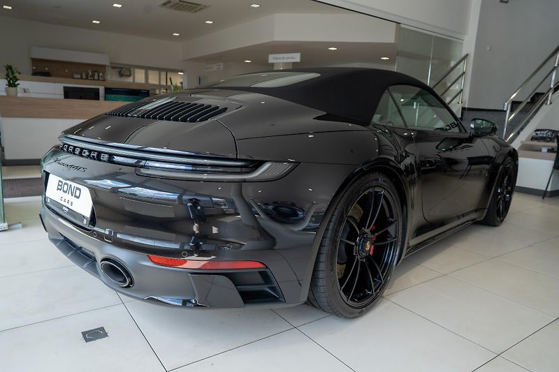 Porsche 911 (2024) Carrera 4 GTS Cabriolet/LIFT - fotka 3 z 20