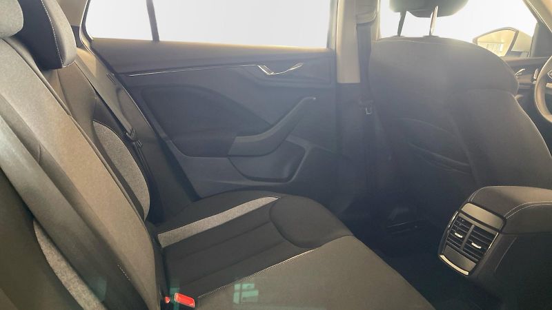 Škoda Scala (2025) Selection 1.0 TSI 85kW - fotka 12 z 27