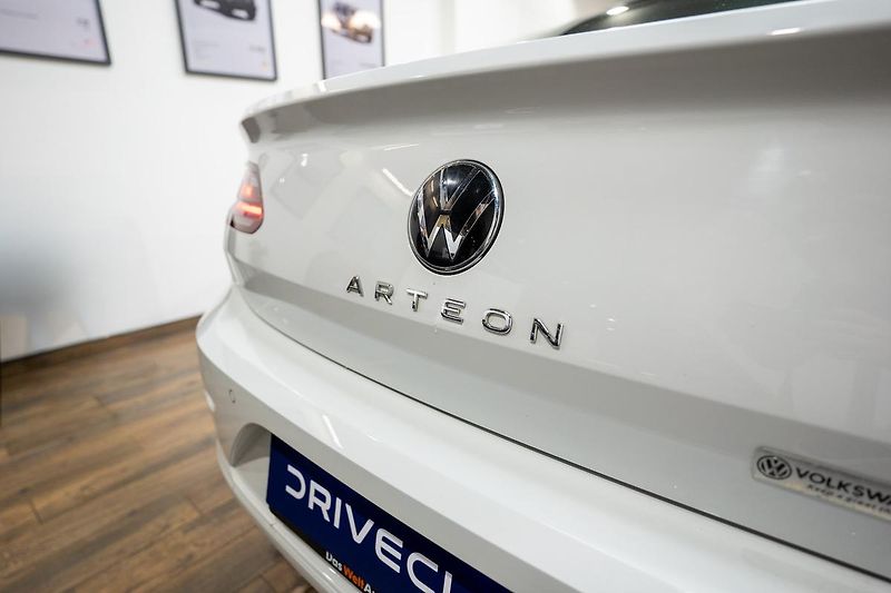 Volkswagen Arteon 2.0 TDI DSG  R-Line 110 kW - fotka 24 z 29