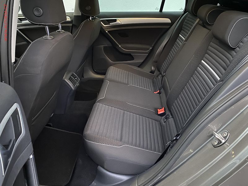 Volkswagen Golf (2014) 1.2 TSi, CUP, AC, park.čidla - fotka 10 z 17