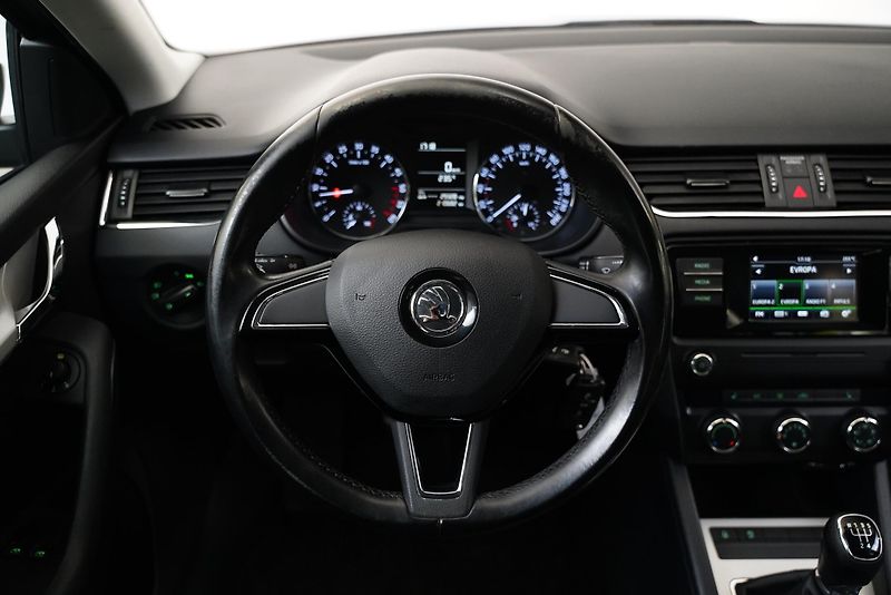 Škoda Octavia - fotka 16 z 21
