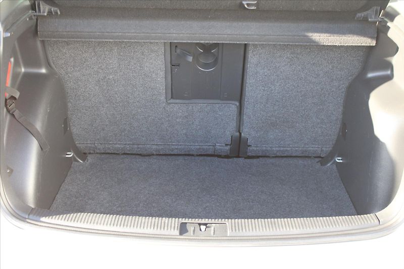 Volkswagen Golf Plus 2.0TDI 103kW SERV.KNIHA - fotka 12 z 22