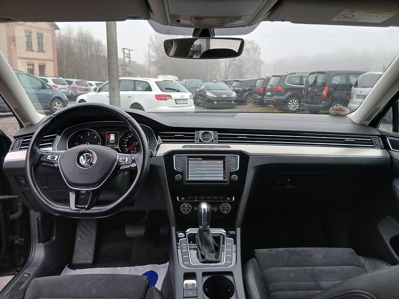 Volkswagen Passat 2.0 TDI, Highline, DSG - fotka 17 z 48
