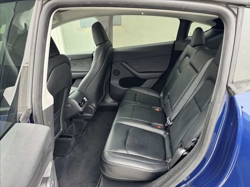 Tesla Model Y 0,0 Long Range 1.maj. původ ČR - fotka 20 z 50
