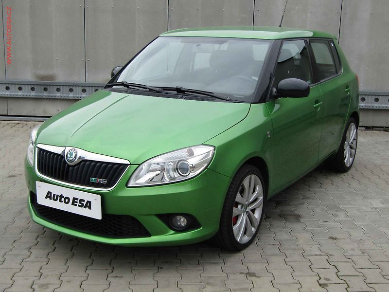 Škoda Fabia (2011) 1.4 TSi, 2.maj,ČR, RS, DSG - fotka 3 z 17
