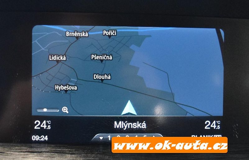 Alfa Romeo Stelvio 2.2 JTD Q4 SPORT 150 kW - DPH - fotka 45 z 60