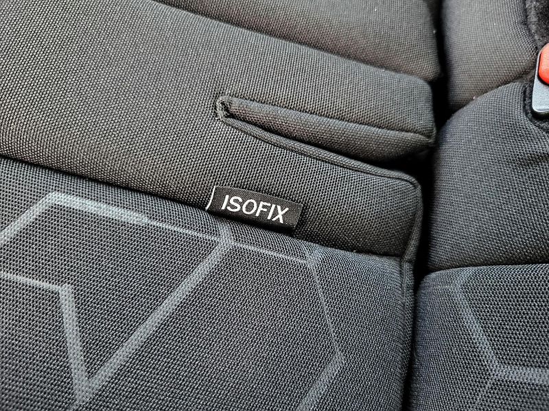 Peugeot 2008 1.2 PureTech 82k ČR 1.majitel - fotka 26 z 47