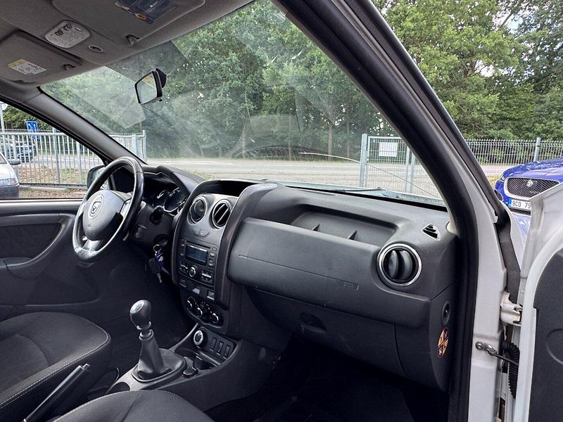 Dacia Duster (2014) 1.6 16V 4x4, odpočet DPH!!! - fotka 17 z 24